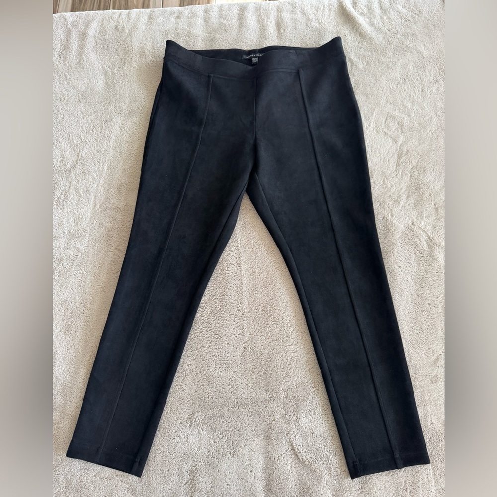 Andrew Marc Black Faux Suede Pants XL